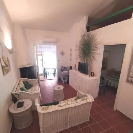 Capo Blu Con Piscina Condominiale *